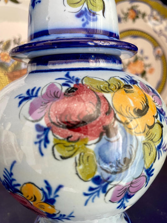 Hand-Painted Alcobaça Potiche Vase – Portuguese Floral Ceramic