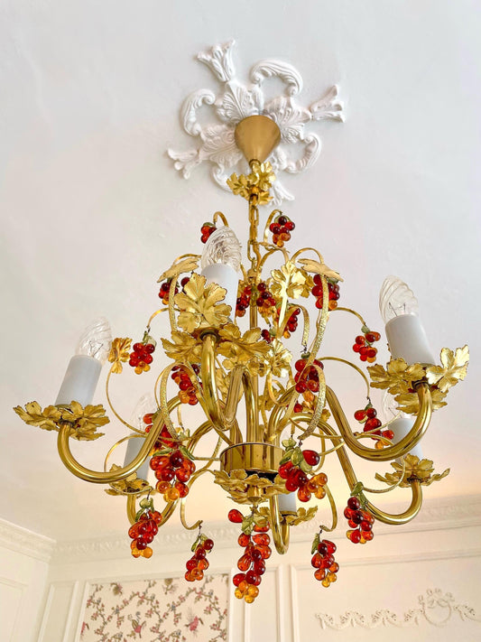 Hans Kögl 1970s Gilt Metal Wheat Sheaf & Floral Murano Glass Grapes Chandelier – Mid-Century Hollywood Regency Lighting